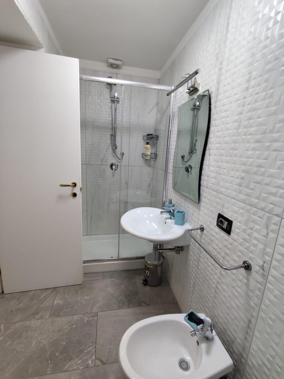 Large Double or Twin Room